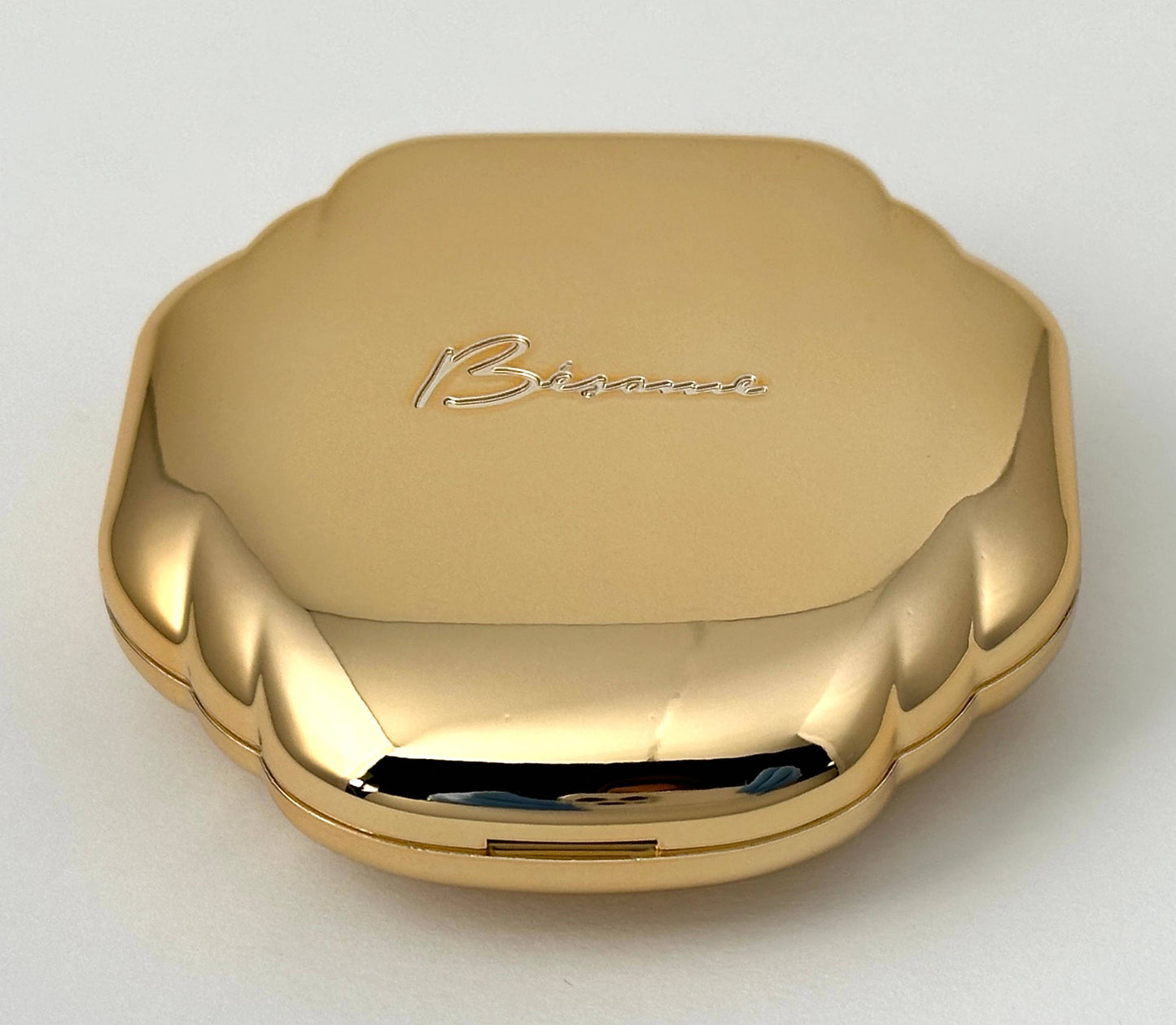 Bésame Cosmetics Moderne Refillable Plastic Compact With Mirror