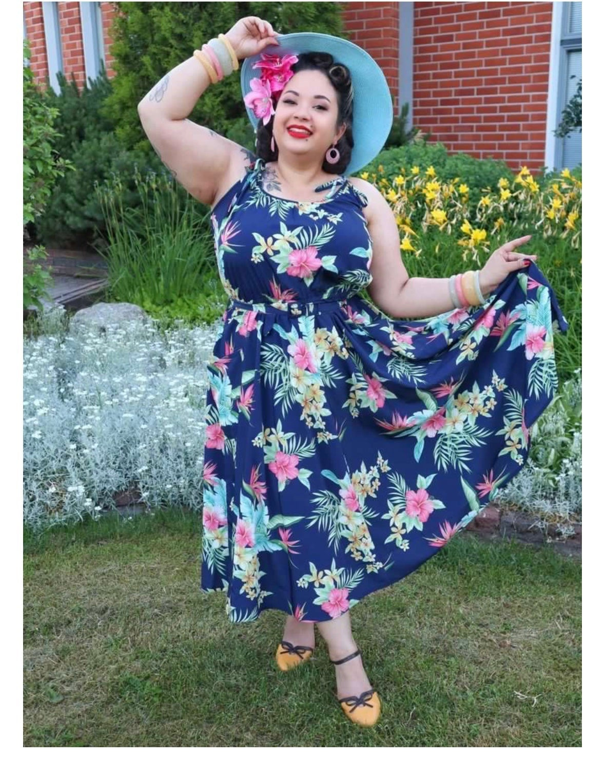 Rock n Romance Vintage Suzy in Honolulu Navy Print Dress